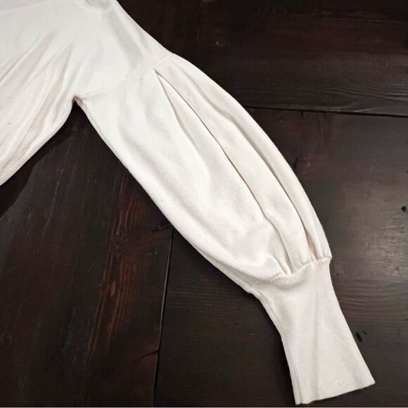 EXPRESS Sweater White with Puffy Sleeves size XXS - Picture 3 of 8